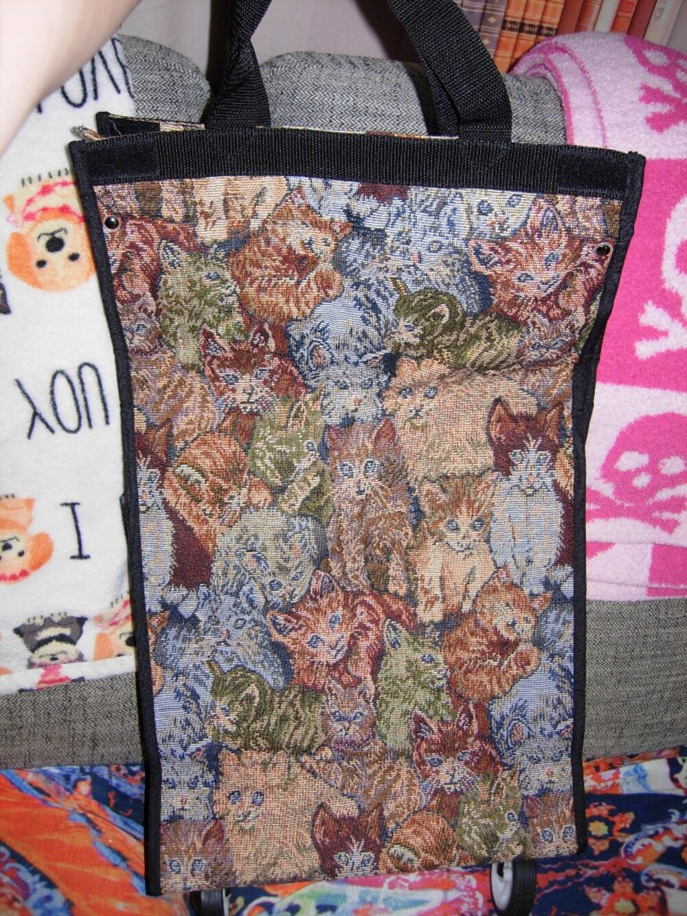 Vintage Wheeled Cat Tapestry Travel Shopping Bag